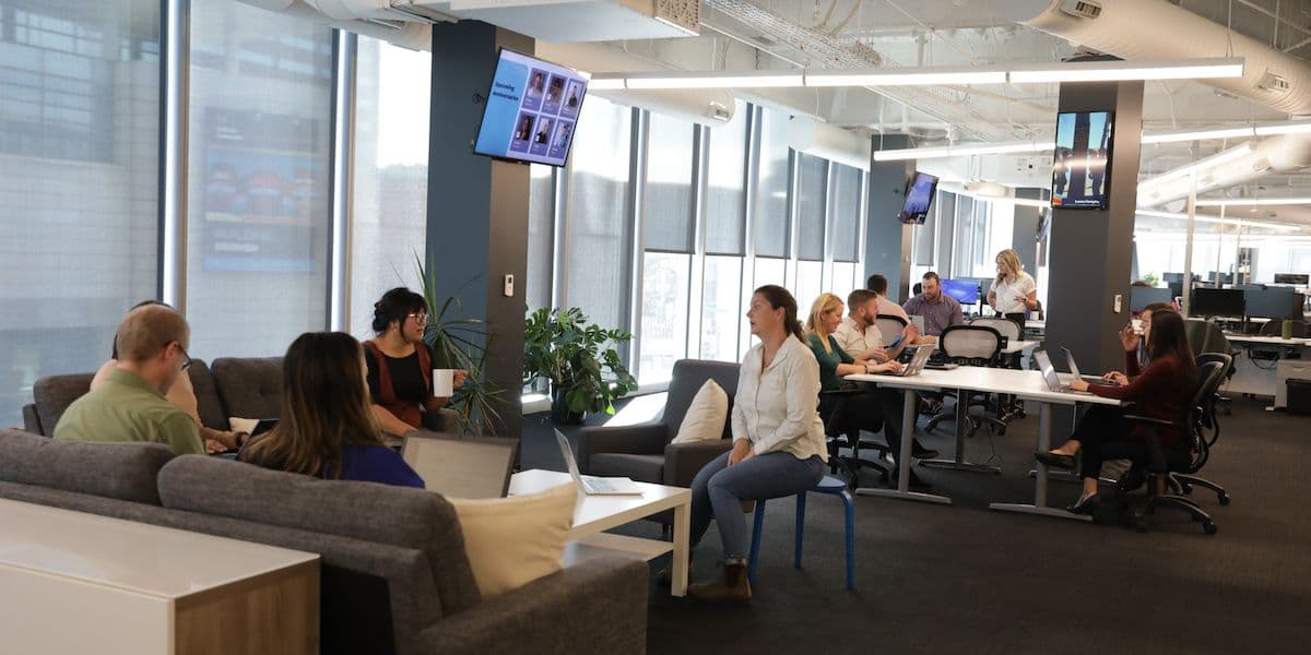 Planning Templates: How to Determine the Number and Placement of Digital Signs in Your Workplace