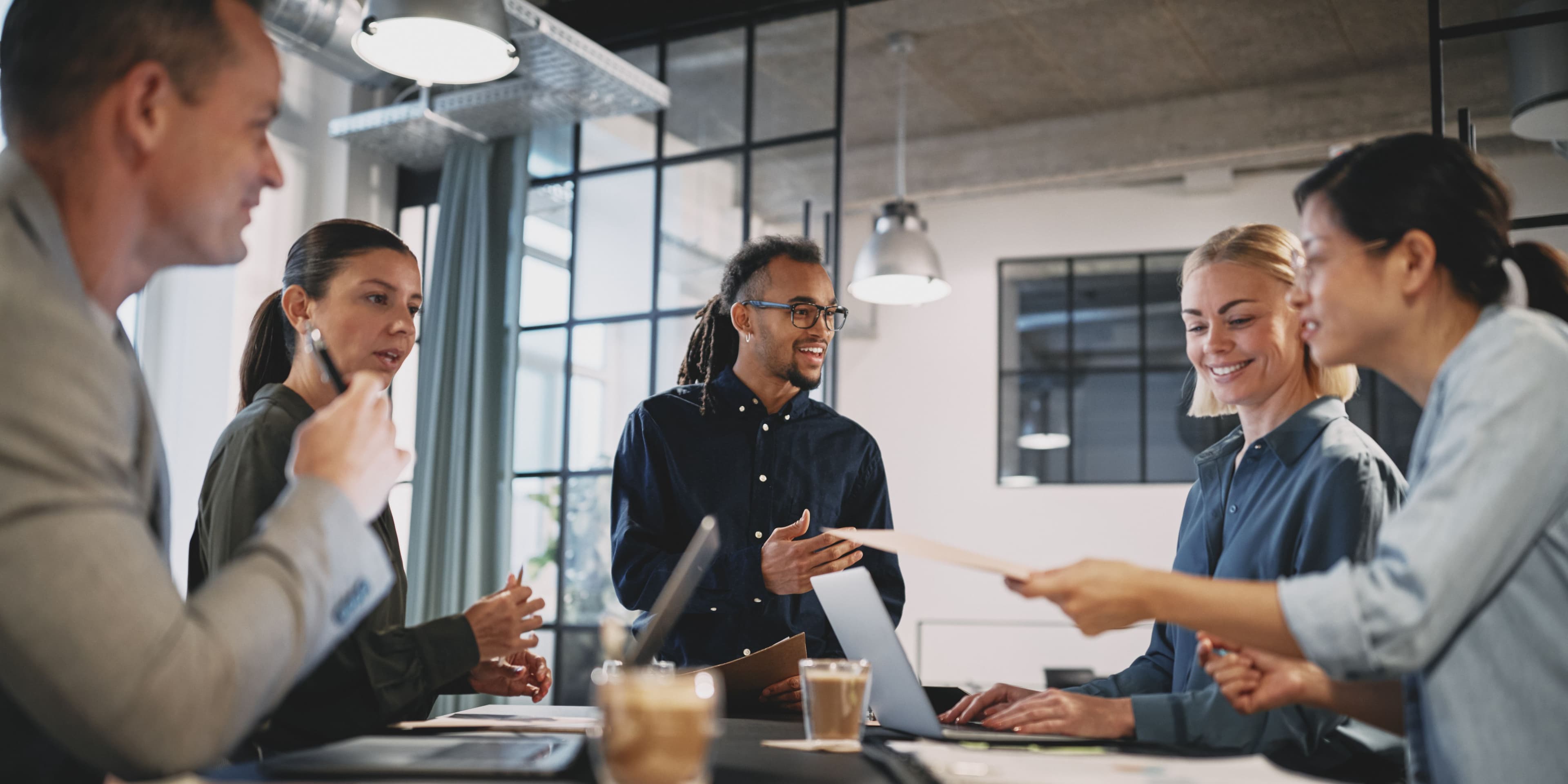 How to Reach Every Employee with an Omnichannel Approach to Employee Communications