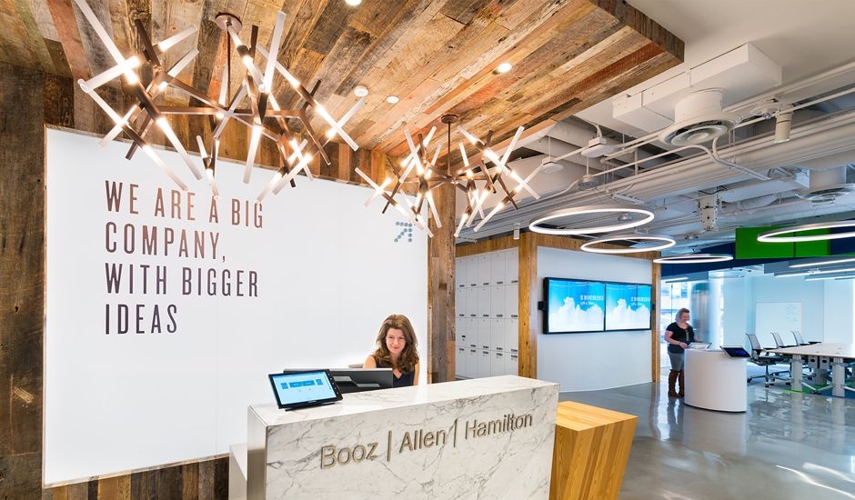 Booz Allen Hamilton  transforms email into a key driver of employee engagement